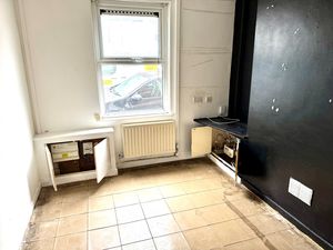 Photo 6- click for photo gallery